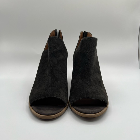 Susina Women’s Carina Lea Olive Suede Open Toe Heel Booties - Size 10 - Picture 2 of 11